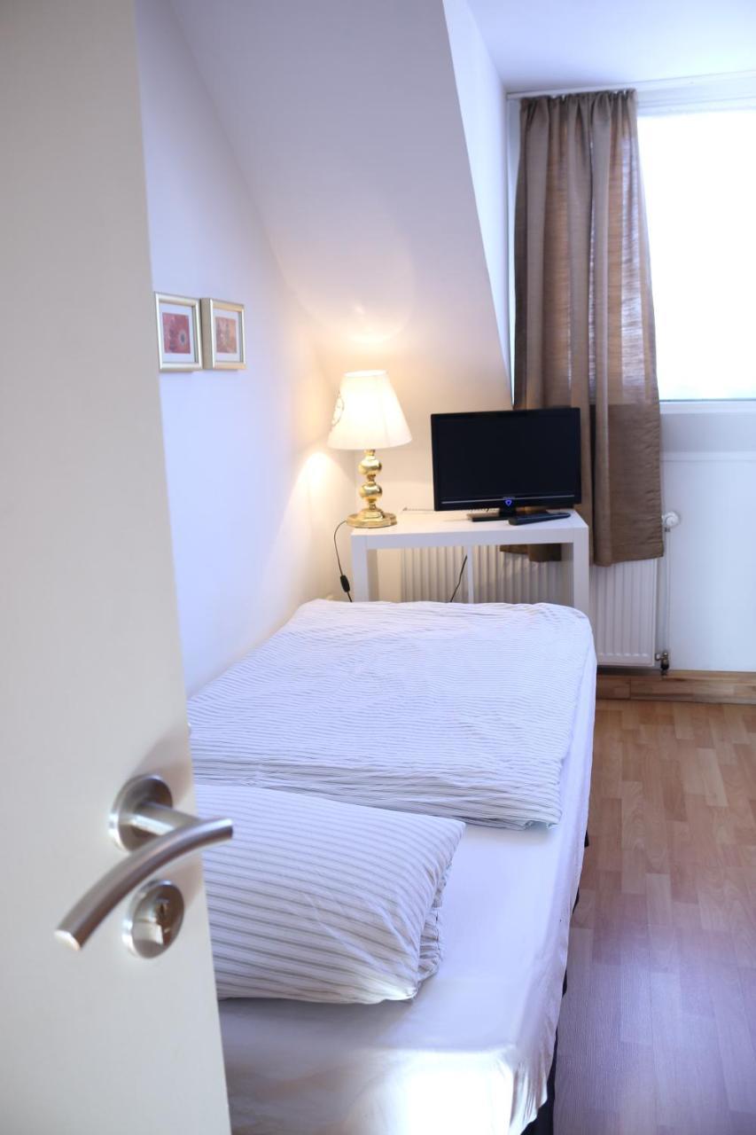 Moderne Studio Apartments Und 4 Zimmer Wohnungen In Oberhausen, Ideal Fuer Geschaeftsreisende Und Monteure Екстер'єр фото