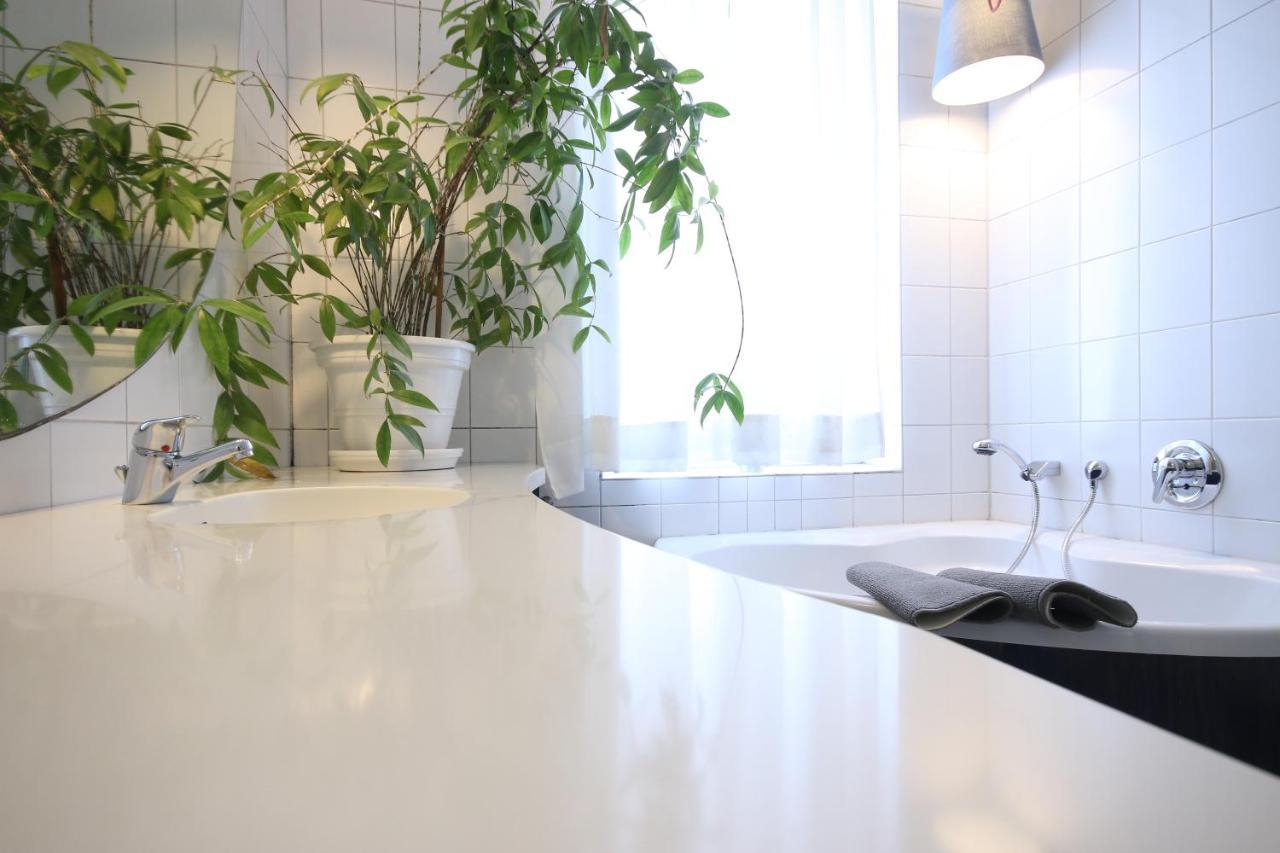 Moderne Studio Apartments Und 4 Zimmer Wohnungen In Oberhausen, Ideal Fuer Geschaeftsreisende Und Monteure Екстер'єр фото