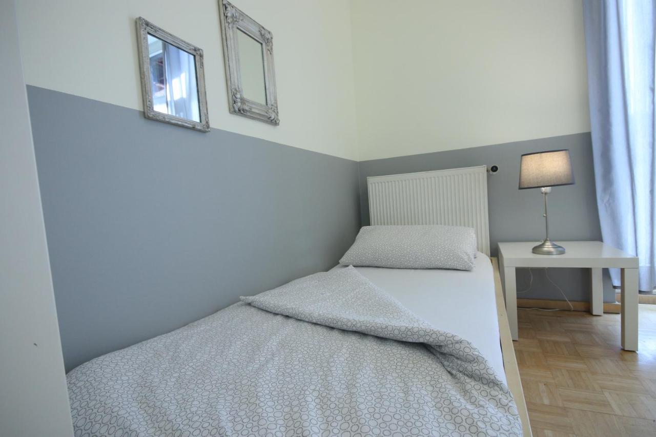 Moderne Studio Apartments Und 4 Zimmer Wohnungen In Oberhausen, Ideal Fuer Geschaeftsreisende Und Monteure Екстер'єр фото